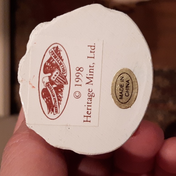 3 Santa ornamnets - Picture 2 of 4